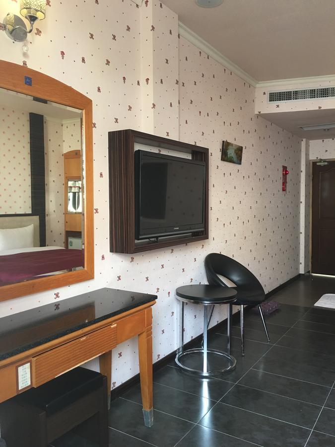 Treasure Island Motel - Renwu 高雄市 エクステリア 写真